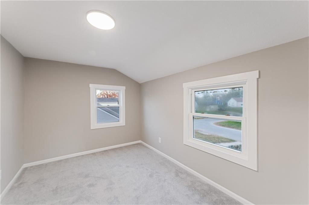 5118 Forest Avenue — photo 24