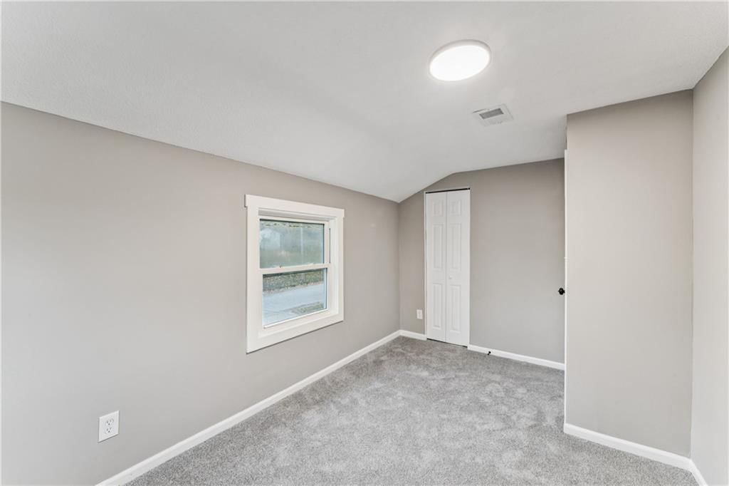 5118 Forest Avenue — photo 25