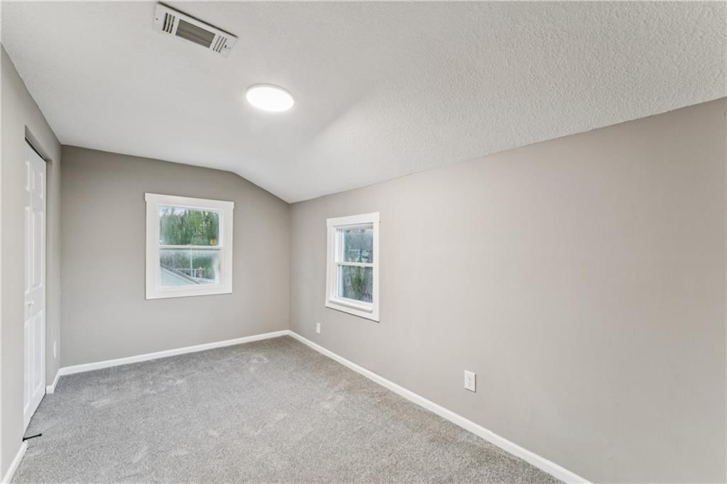 5118 Forest Avenue — photo 31