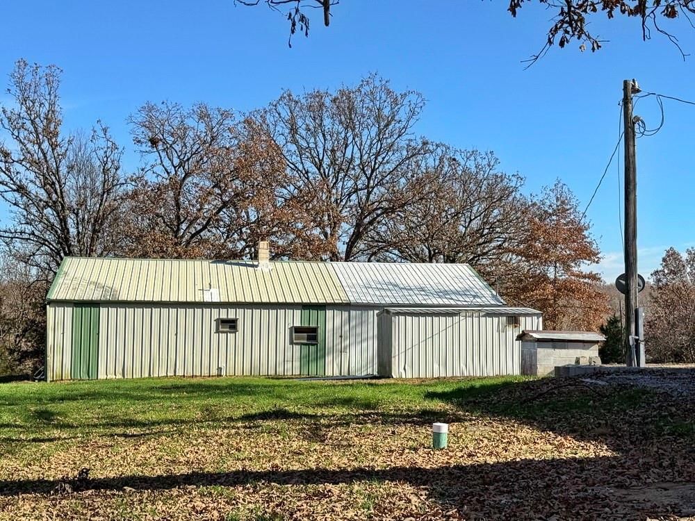 4395 E 1000 Road — photo 32
