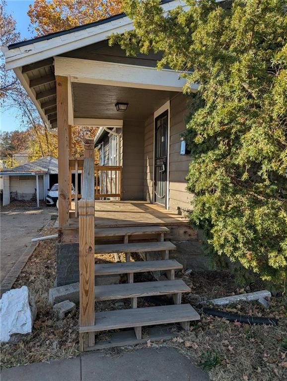 4420 Indiana Avenue — photo 8