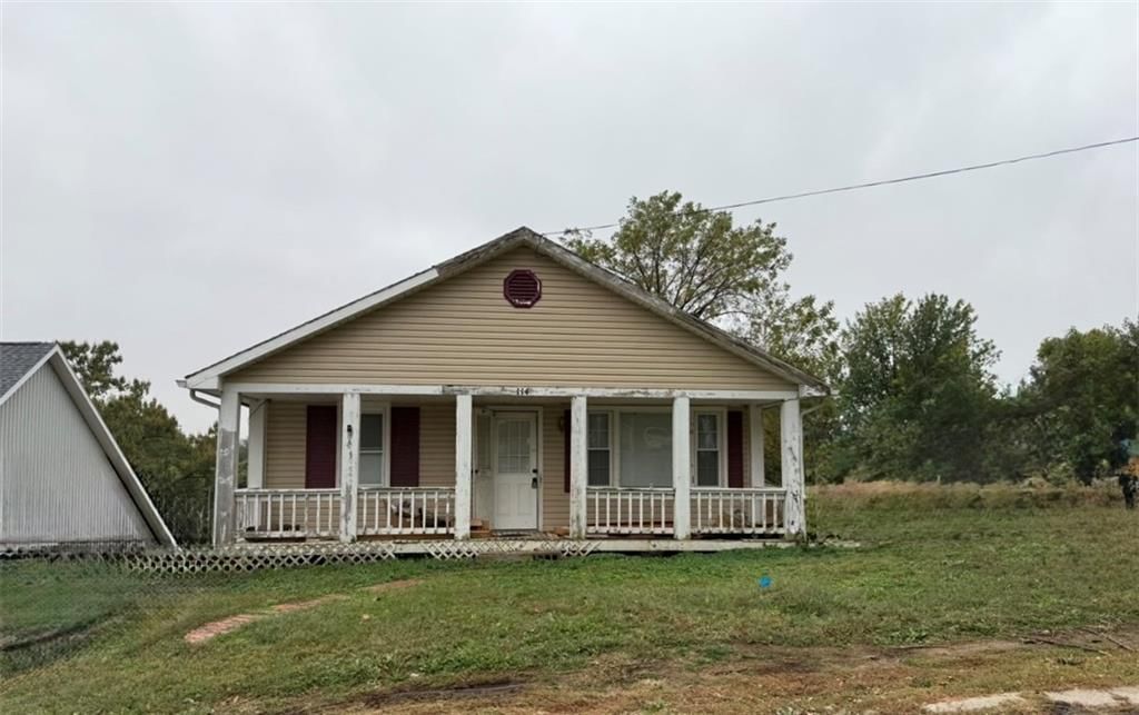 114 & 116 W Pine Street, Waverly