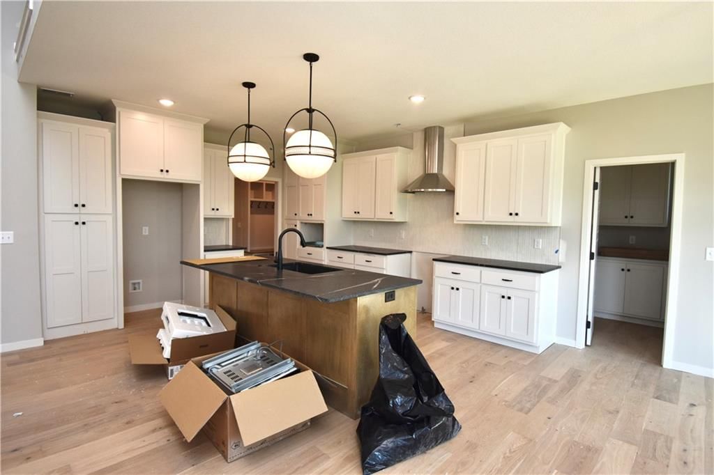 8003 NE 77th Street — photo 5