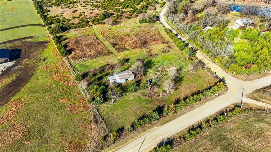 1587 N 450th Road — photo 5