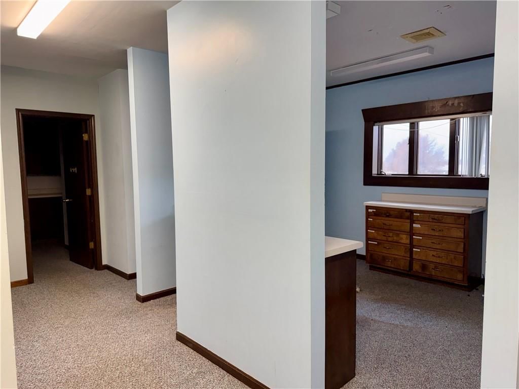 209 N Main Street — photo 5