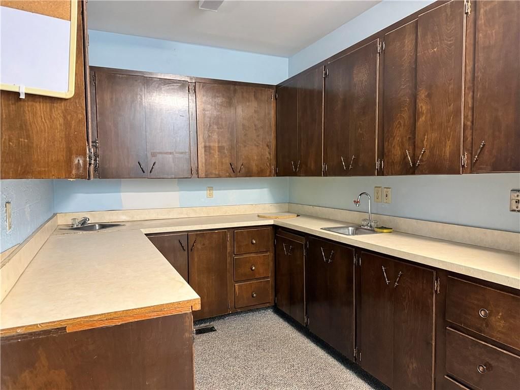 209 N Main Street — photo 6