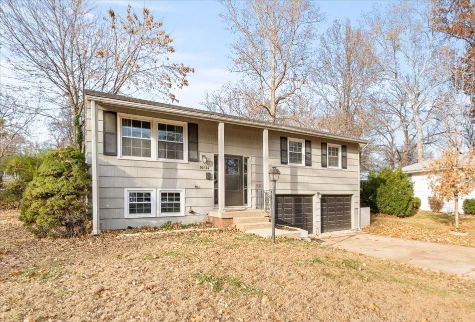 10314 W 73rd Street, Shawnee, KS