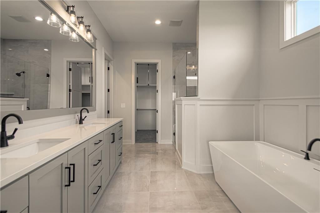 17156 S Laurelwood Street — photo 14