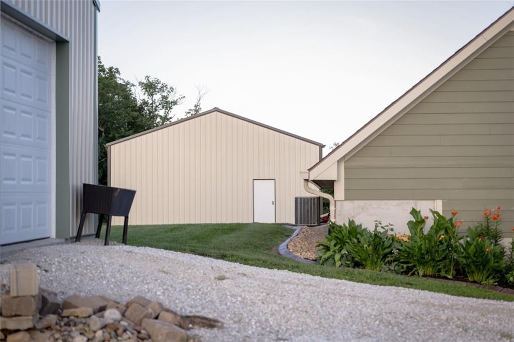 1193 SE 23 Highway — photo 15