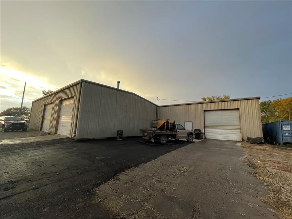 200 Main Street — photo 3