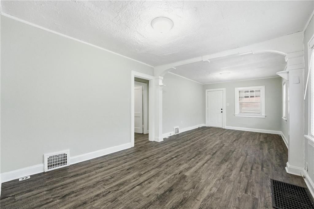 4824 Agnes Avenue — photo 6
