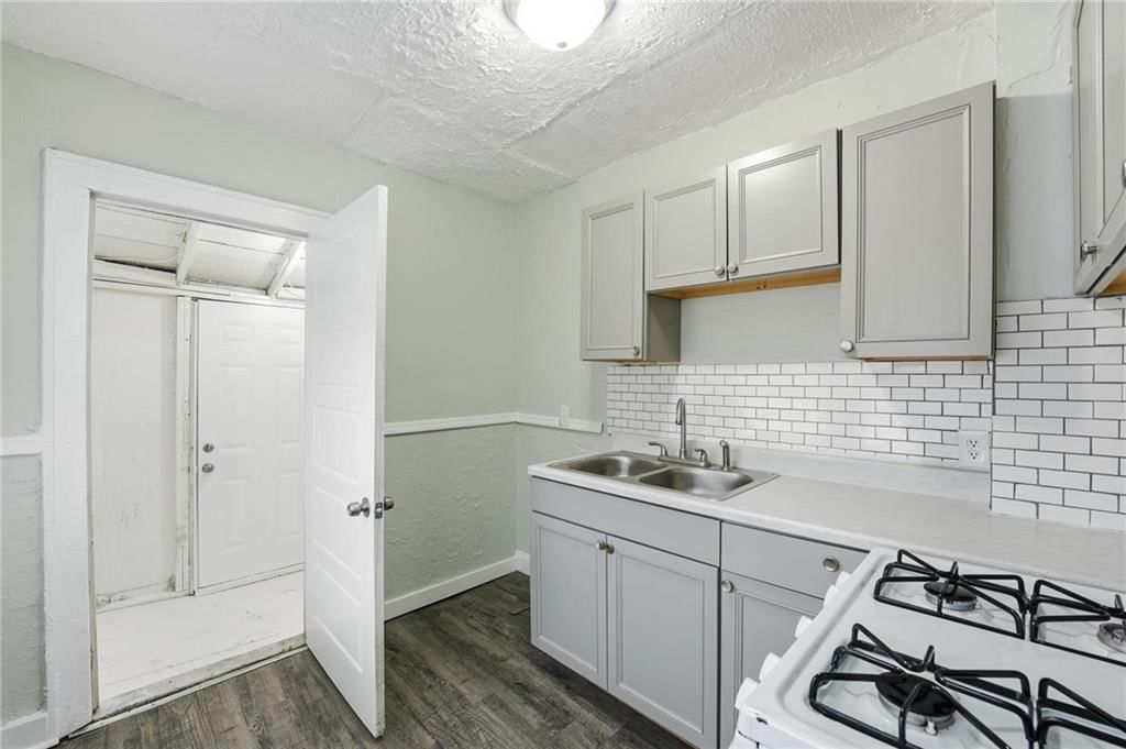 4824 Agnes Avenue — photo 7