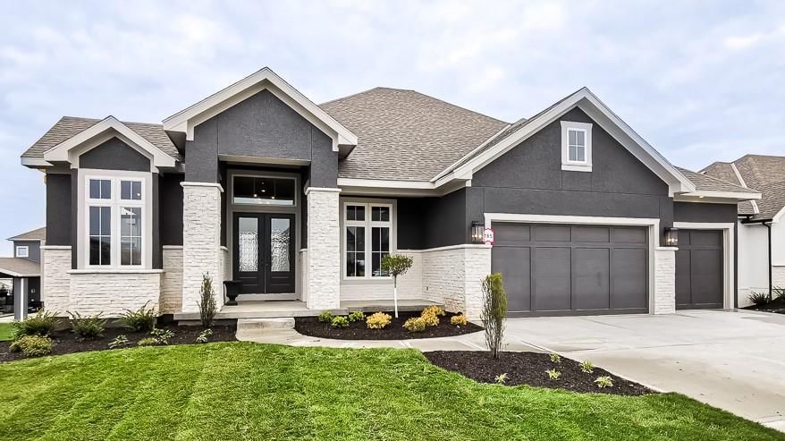 5807 N Lucerne Avenue, Kansas City, MO
