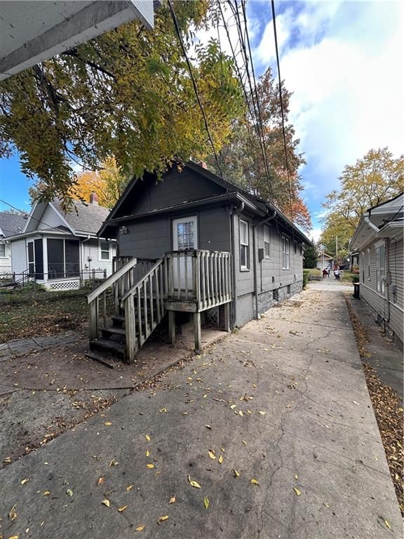 4528 Fairmount Avenue — photo 2