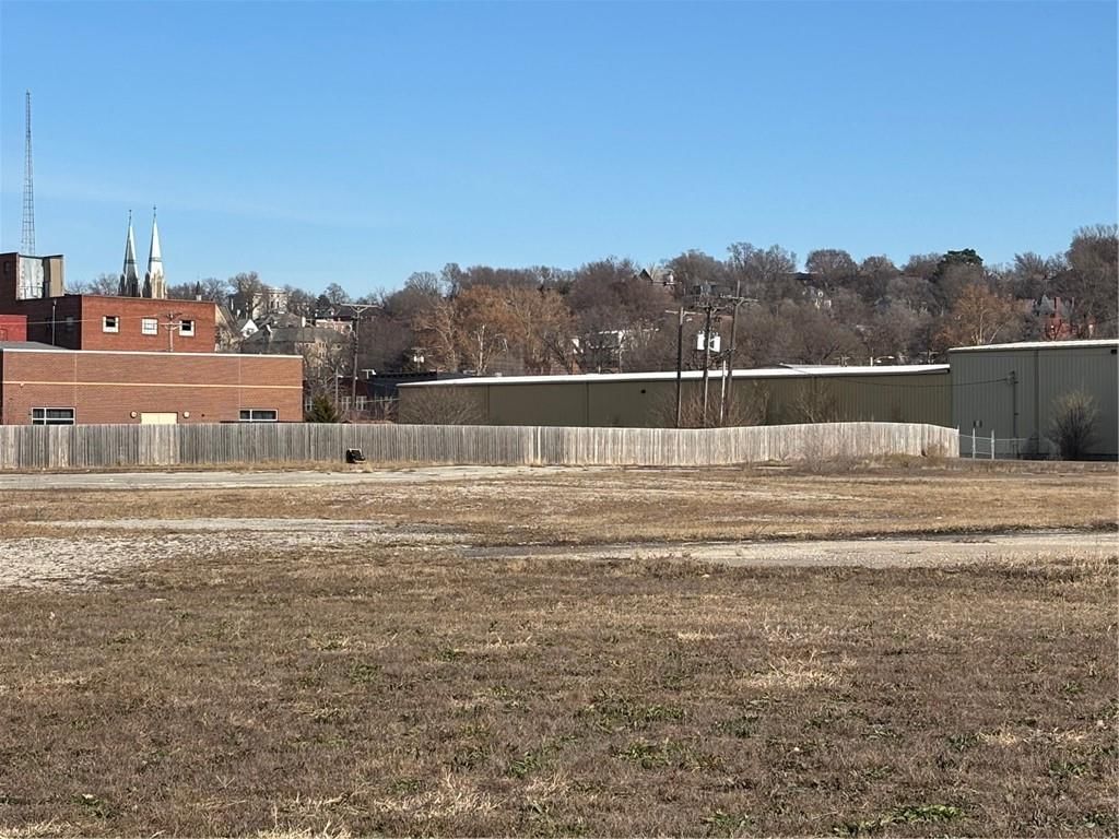 1007 S 6 Street, St Joseph
