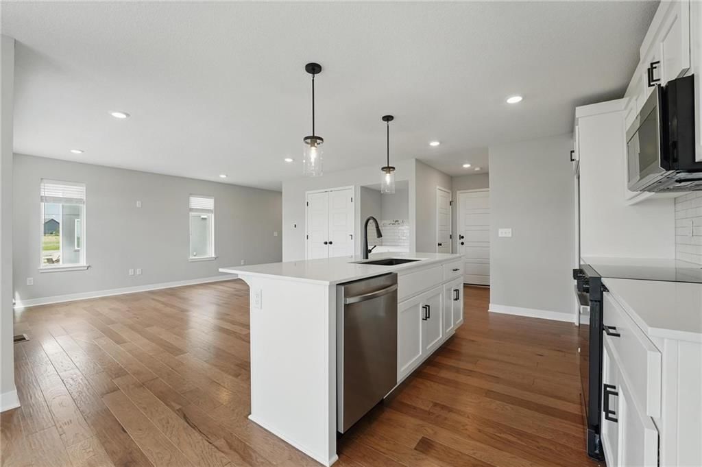 8786 SW 10th Street — photo 3