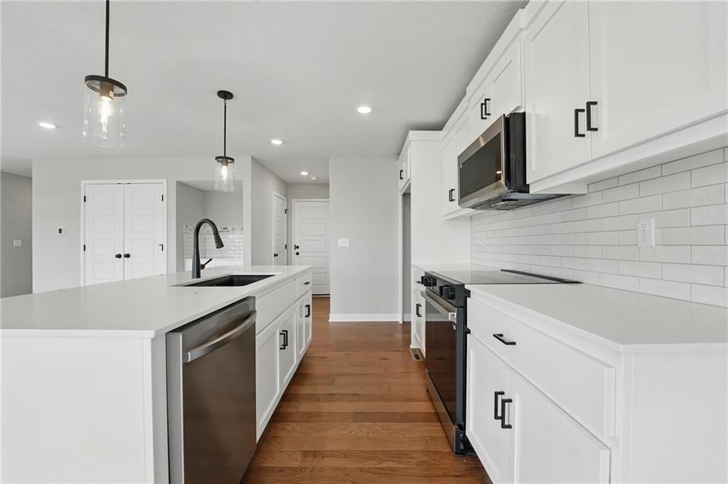 8786 SW 10th Street — photo 4