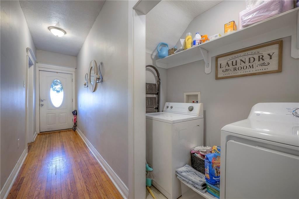 1017 W 39th Street — photo 29