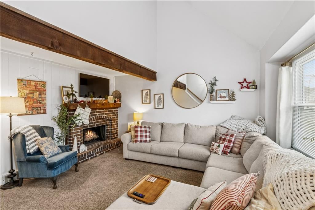 Photo 5 of 22 - 8815 Cottonwood Street