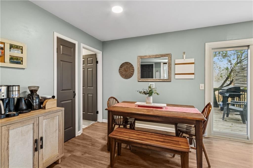 Photo 6 of 22 - 8815 Cottonwood Street