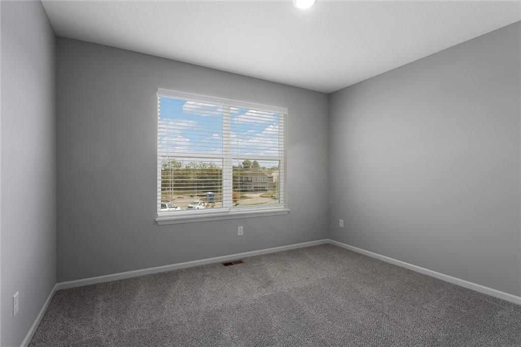 608 Foxglove Lane — photo 17