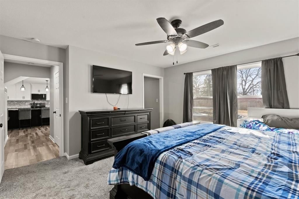303 W Chestnut Street — photo 18