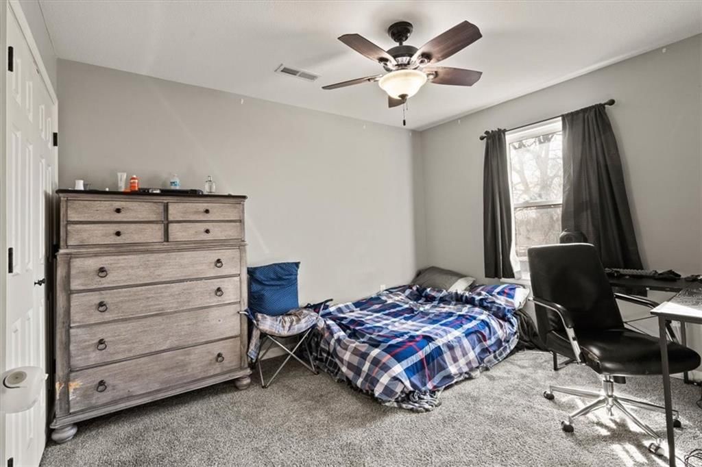 303 W Chestnut Street — photo 22