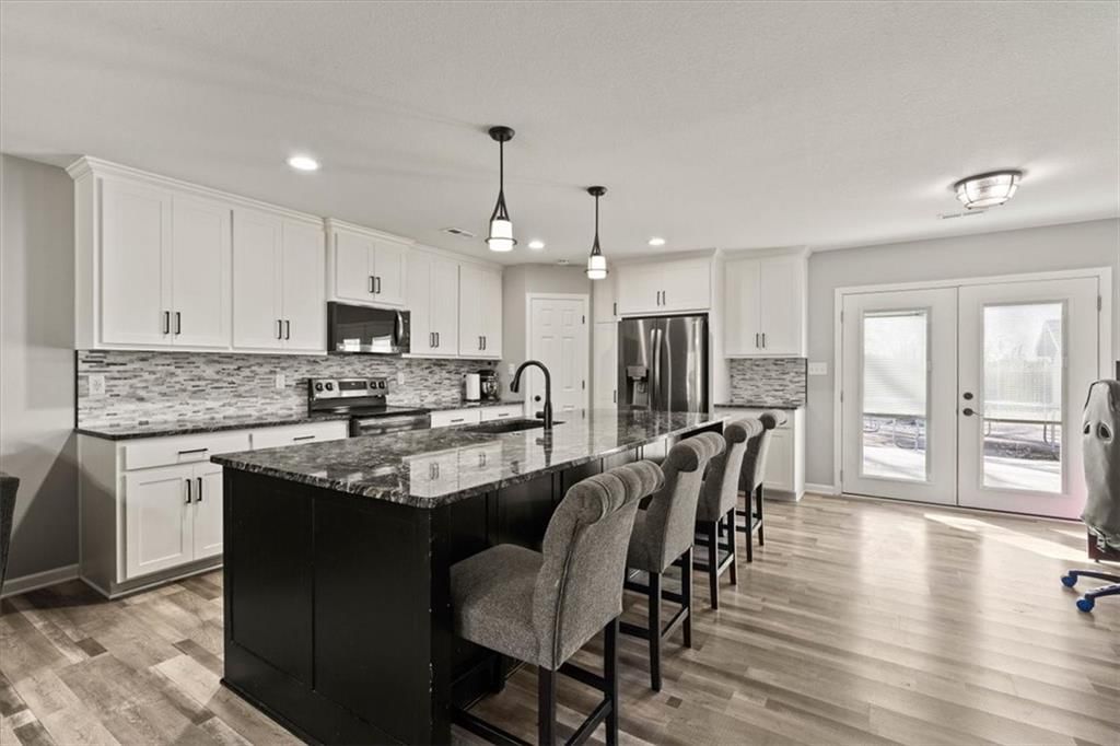 303 W Chestnut Street — photo 6