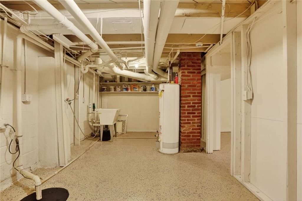Photo 33 of 40 - 4011 N Bellefontaine Avenue