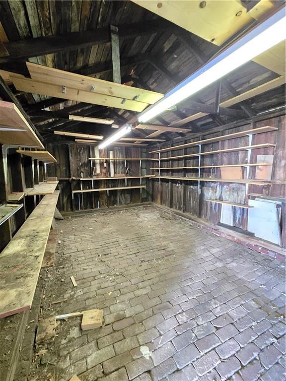 329 W 1st Street — photo 15