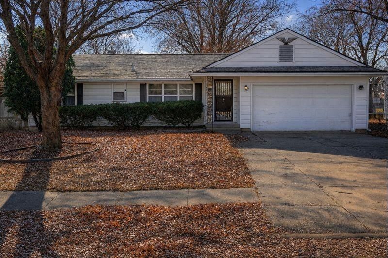 8219 E 85th Terrace, Raytown, MO