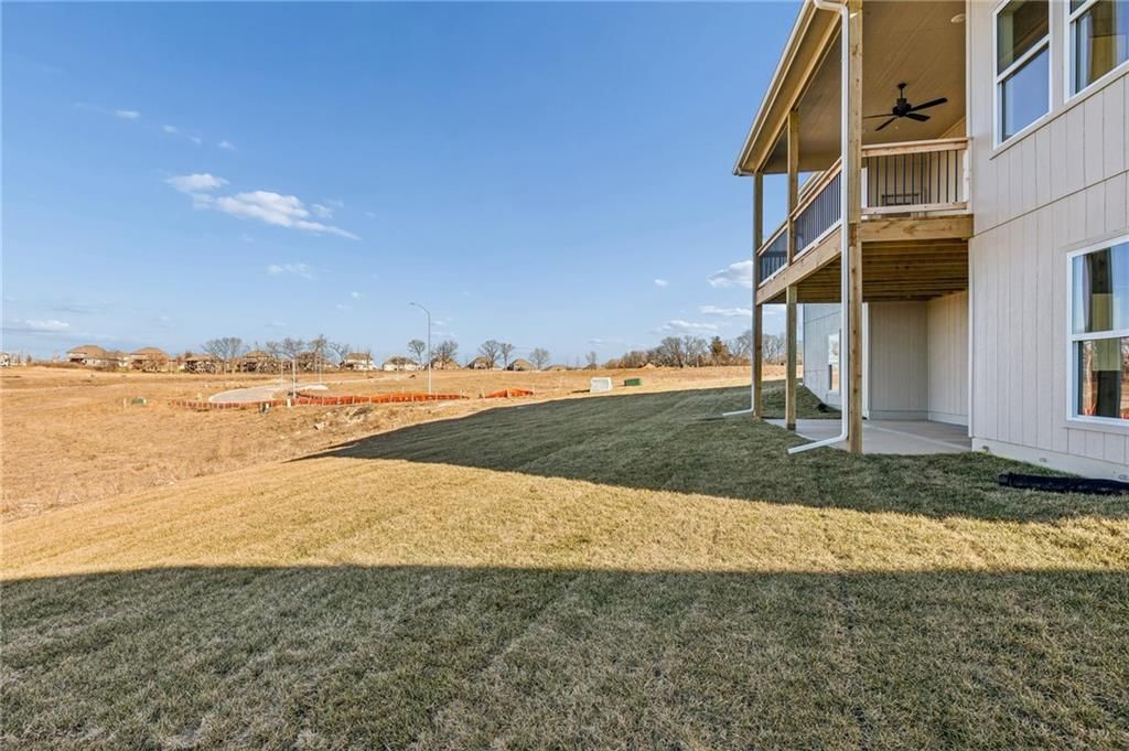 9810 N Laurel Avenue — photo 49