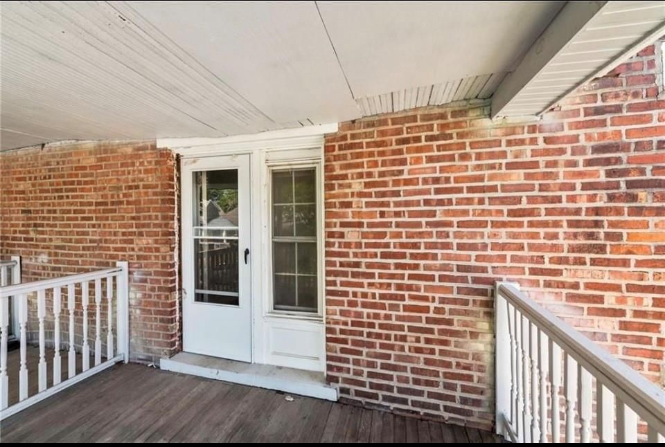 1115 E 41st Street — photo 14