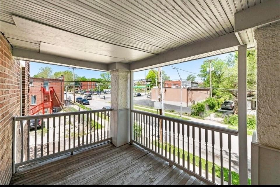 1115 E 41st Street — photo 15