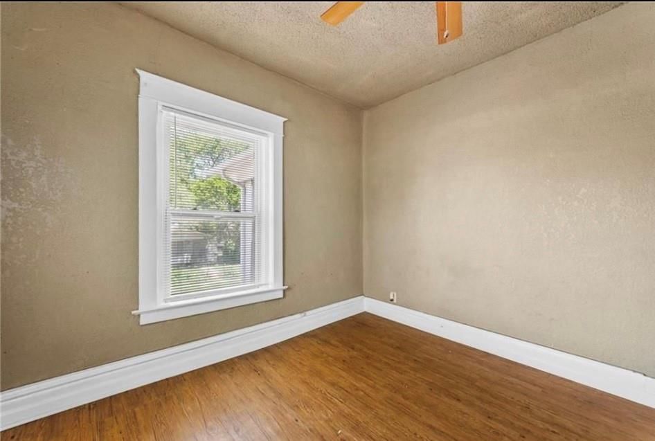 1115 E 41st Street — photo 10