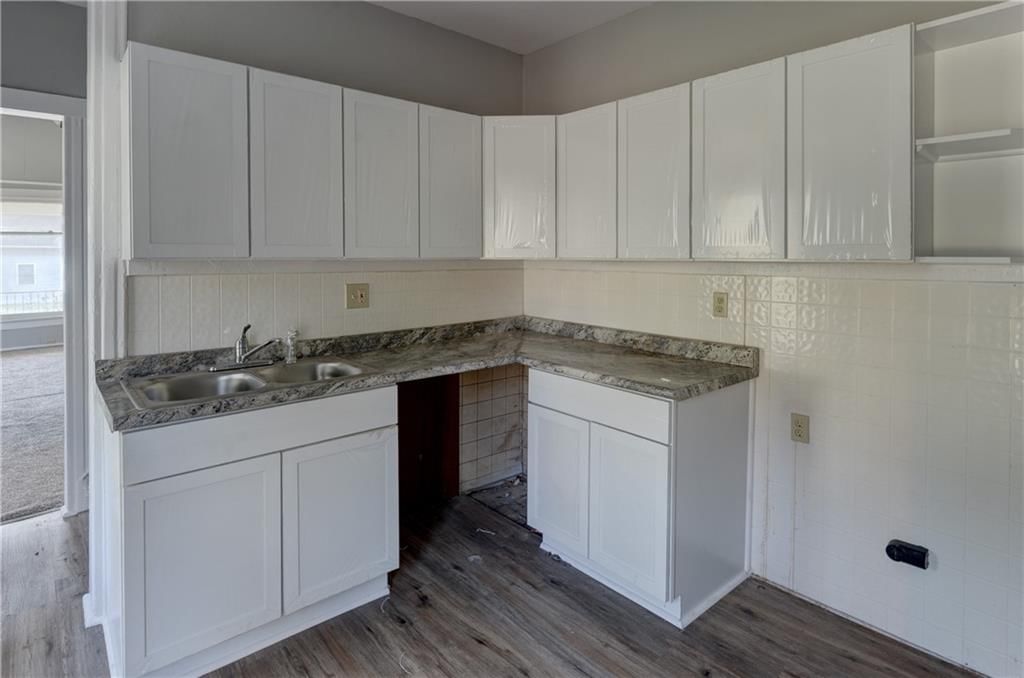 1403 Commercial Street — photo 8