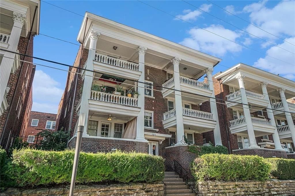 317 E 43rd Street, Kansas City, MO