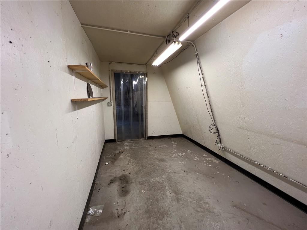 20340a KS 52 Highway — photo 36