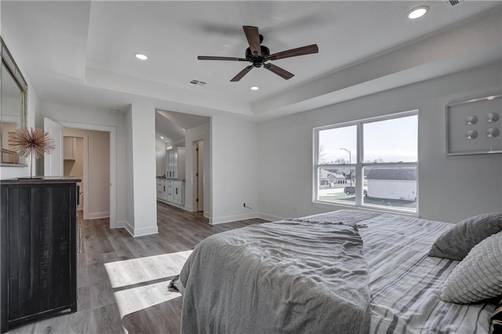 1816 Silverback Way — photo 45