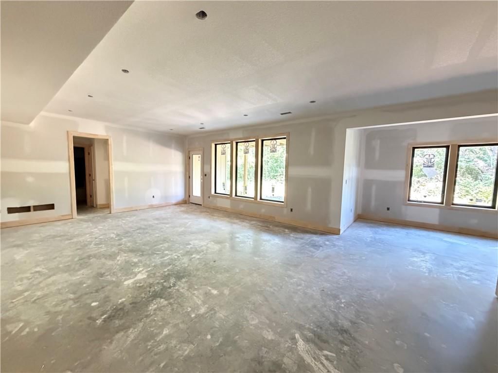 8910 Ginger Street — photo 17