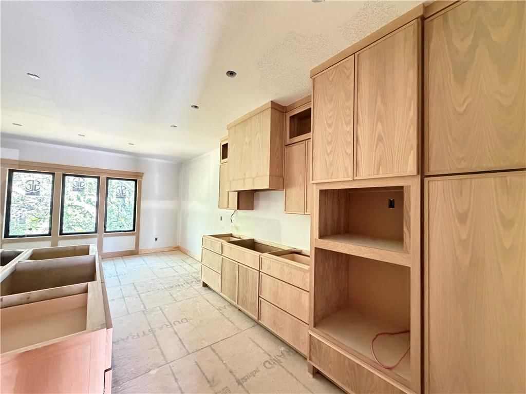 8910 Ginger Street — photo 9