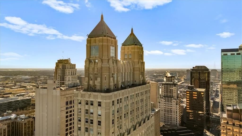 909 Walnut Street — photo 2