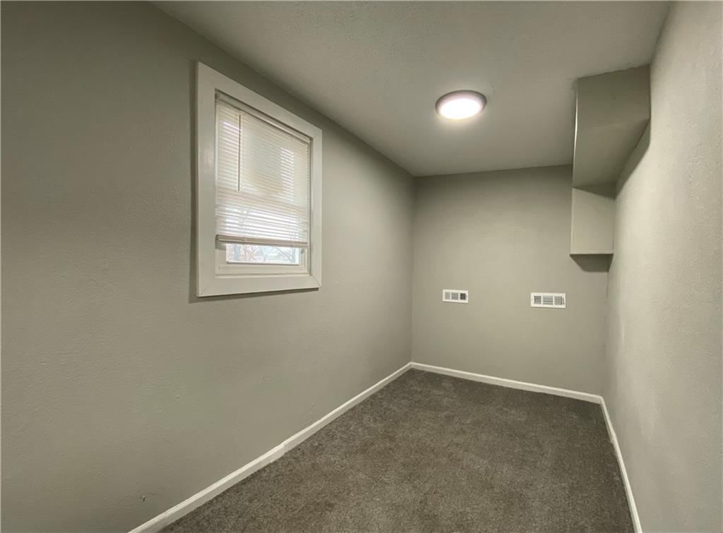 913 S Hocker Avenue — photo 20