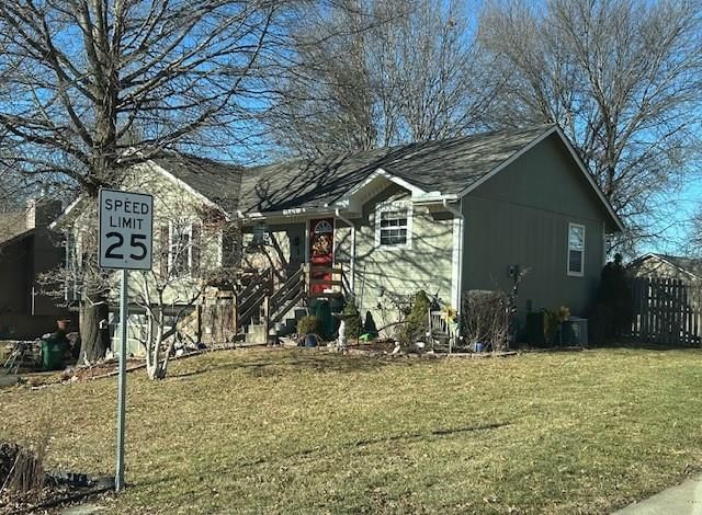 1049 SW TWIN CREEK Drive, Lee's Summit, MO