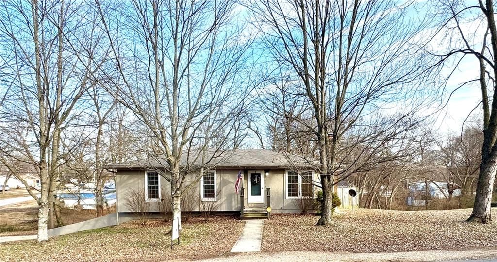 100 Elm Street, Windsor, MO