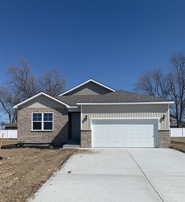21730 S Madison Street, Spring Hill, KS