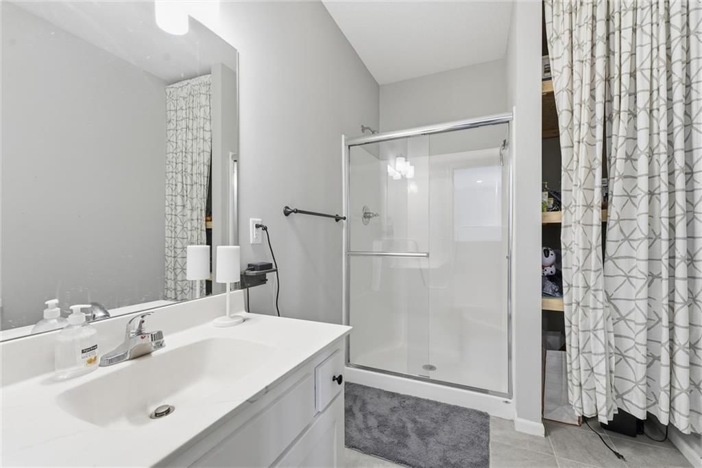 606 SE Colonial Drive — photo 23