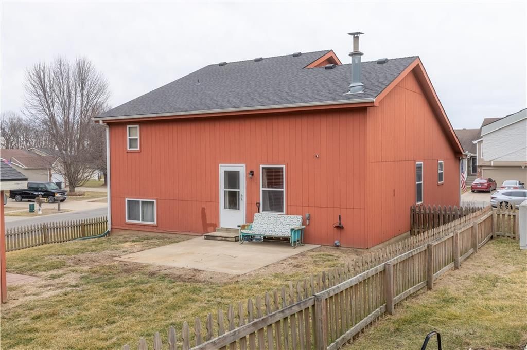 2202 Meadow Trail — photo 6