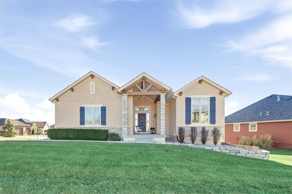 14119 Merion Court, Basehor, KS