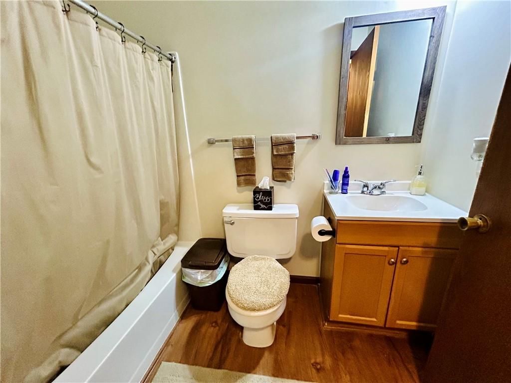207 S Main Street — photo 4